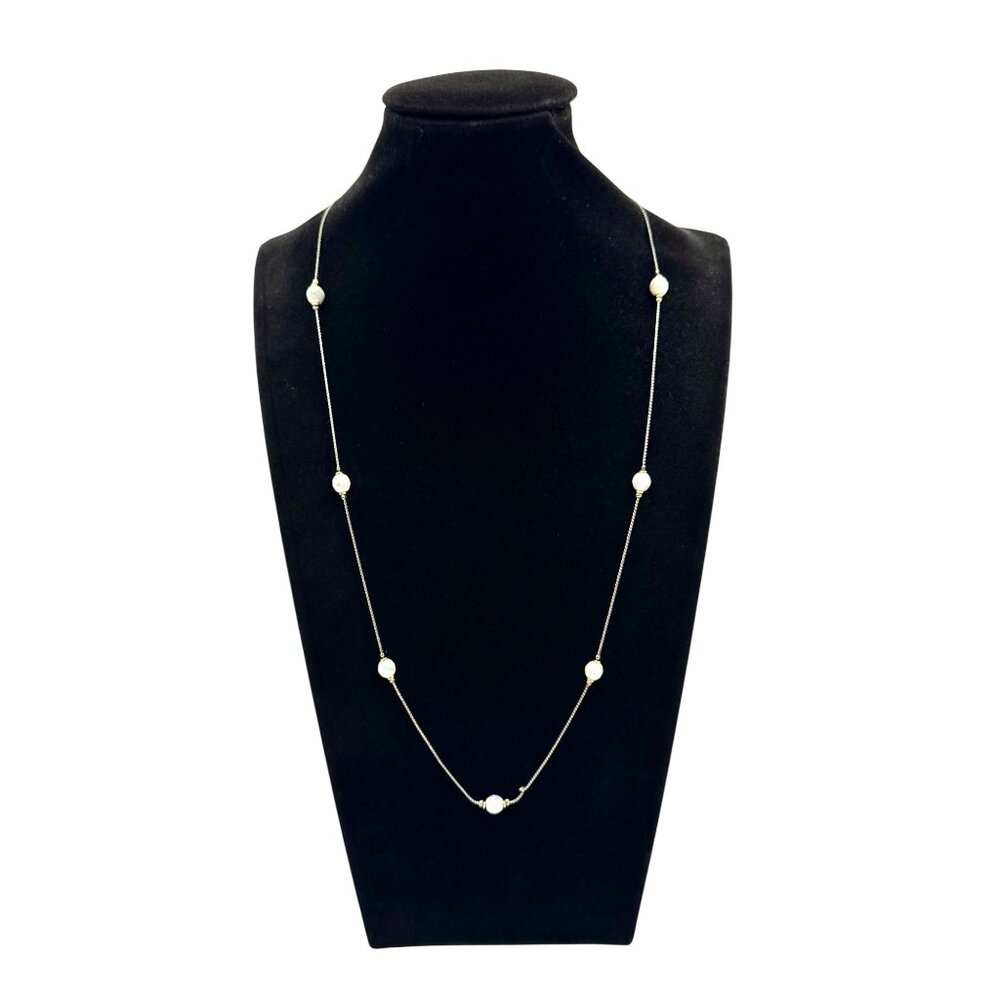 Vintage Iridescent White Beads On A Silver Tone Chain Necklace